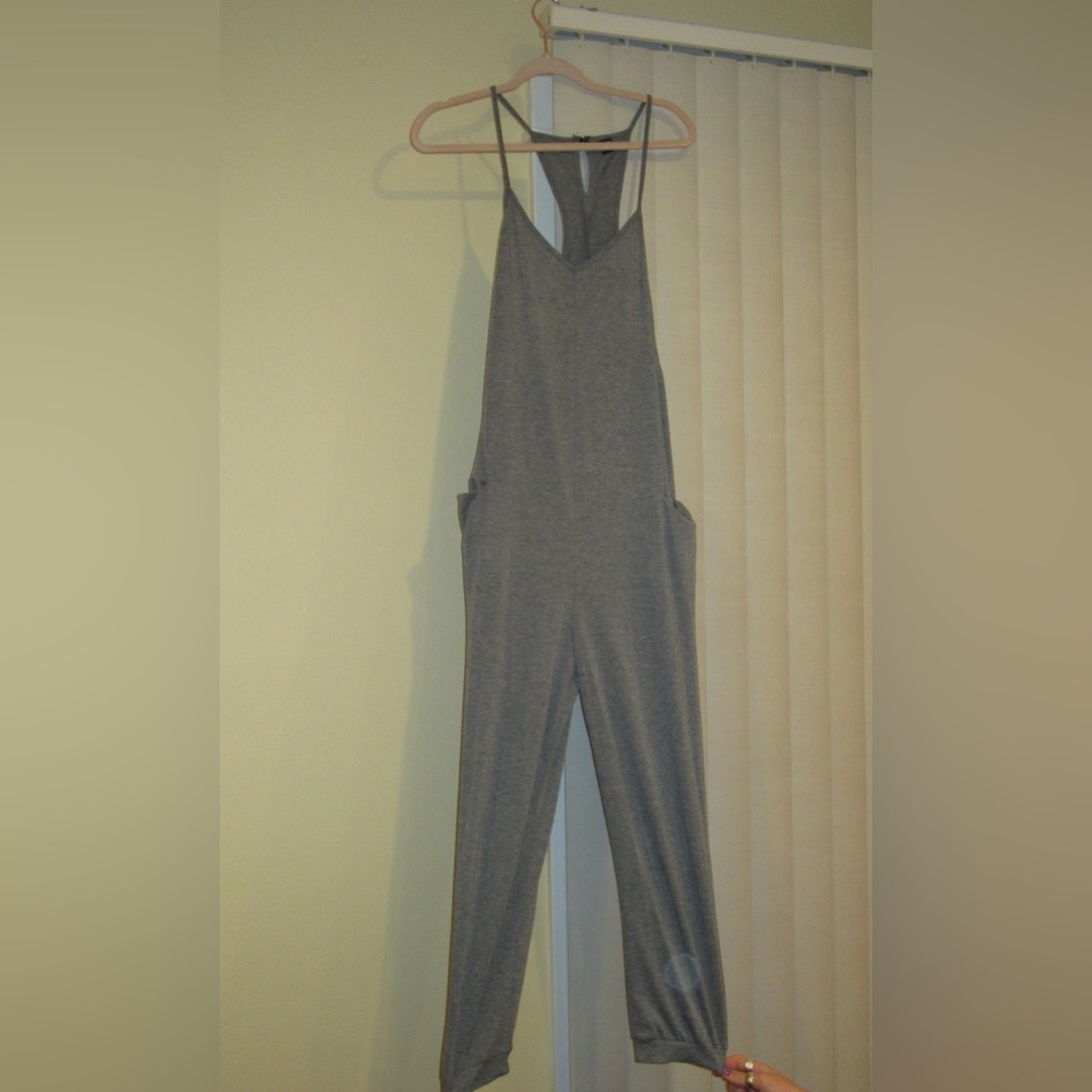 Gray Jumper with pockets